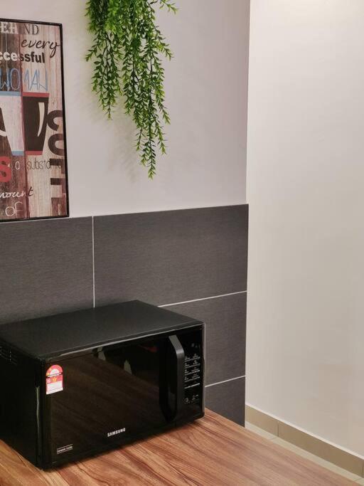A1403 JB CITY SKS HABITAT LARKIN 2BR 6Pax 100mbps NETFLIX!! By STAY Johor Bahru Esterno foto